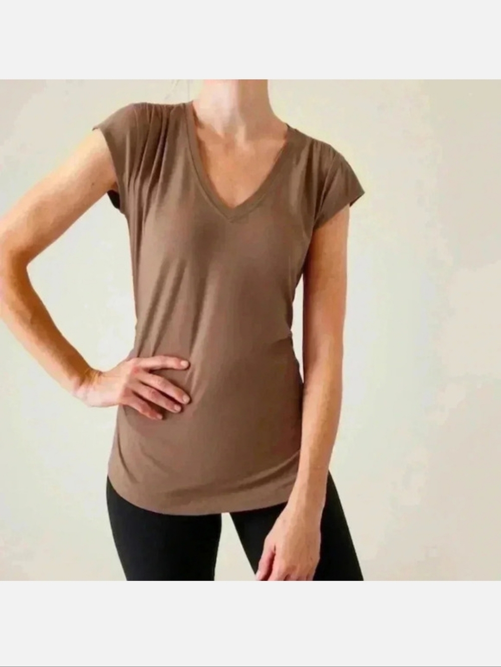 Athleta Outbound V Neck Tee Rustic Beige MEDIUM